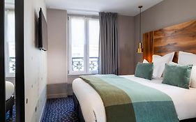 Hotel Maxim Folies